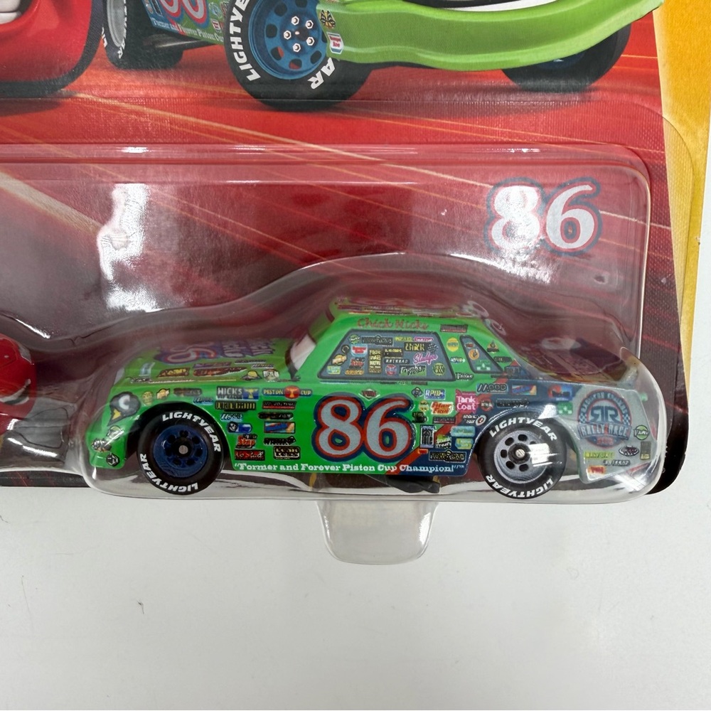 Disney Pixar Cars Race & Rescue 2 Pk Lightning McQueen Chick Hicks Die Cast New - Picture 4 of 9